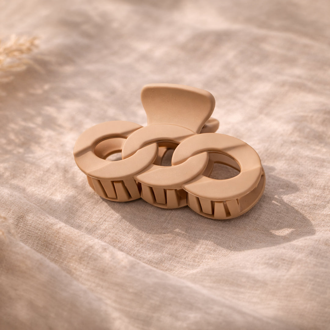 Chain Design Hair Claw Clip for Women | Matte Finish | Strong Grip Stylish Hair Clip