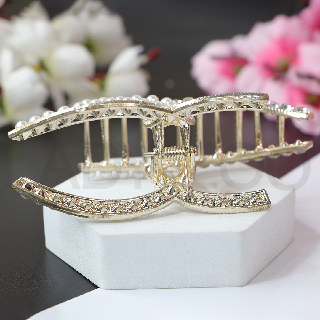 Gold Tone Metal Interlocking Claw Hair ClipHair Accessories For Women