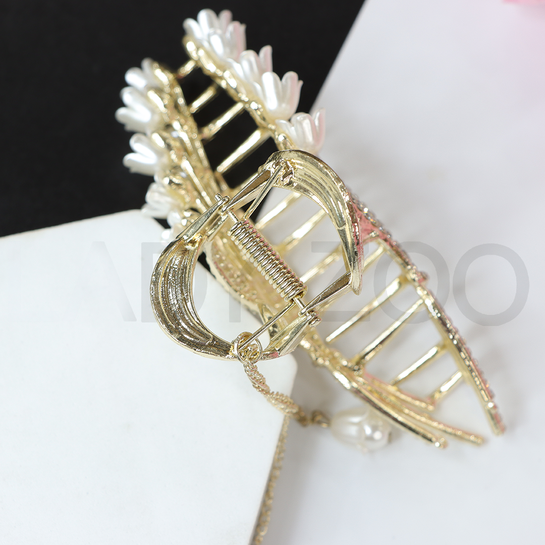 Flower Tassel Hair Clips Elegant Pearl Long Chain Hair Clip, Strong Hold Metal Hair Clips for Women