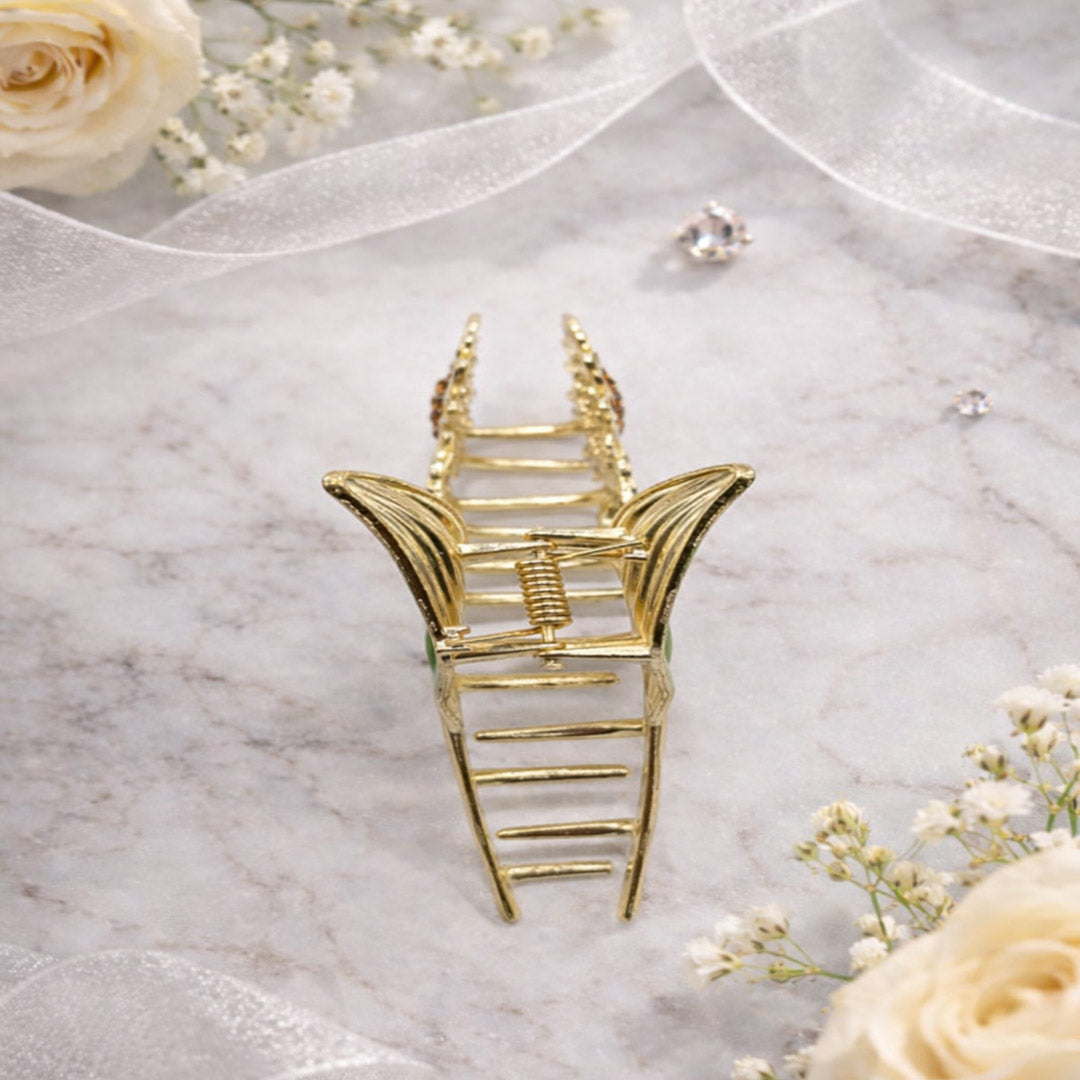 Golden Sunflower Enamel Brooch Pin – Elegant Floral Statement Accessory